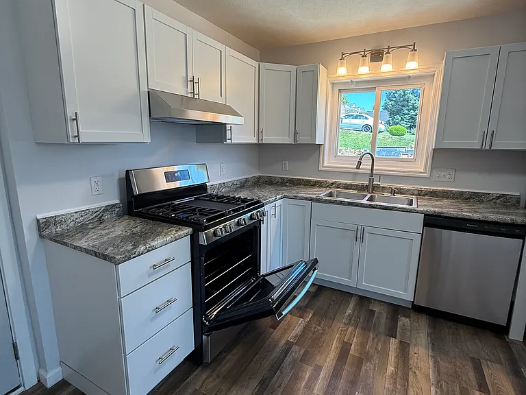 3804 Valley St — Photo 5
