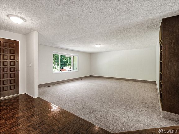 5th image of 4613 Norcross Ct SE