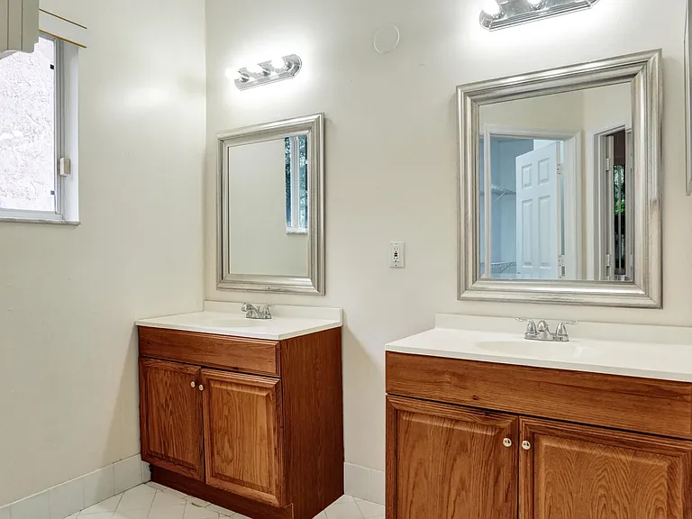3717 Pebblebrook Mnr — Photo 35