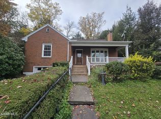 504 Ruskin Dr, Altoona, PA 16602