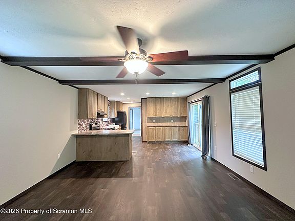 3rd image of 2211 Sunset Dr