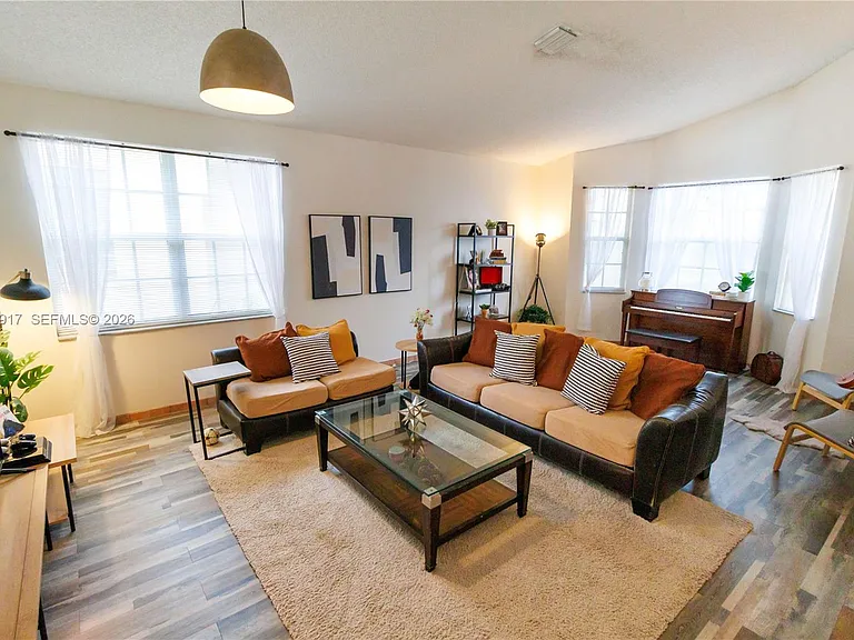 251 NW 151st Ave — Photo 5