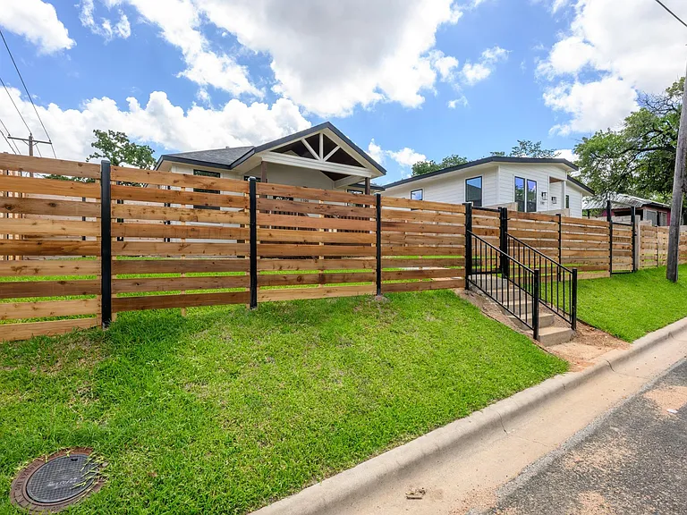 1199 Coleto St — Photo 28