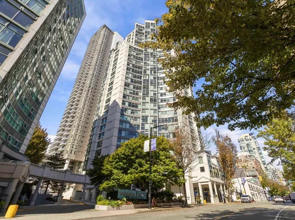 1323 Homer St #608, Vancouver, BC V6B 5T1