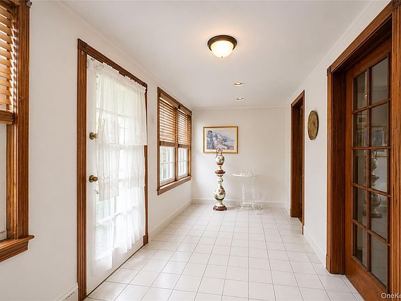 5th image of 147-27 20th Avenue