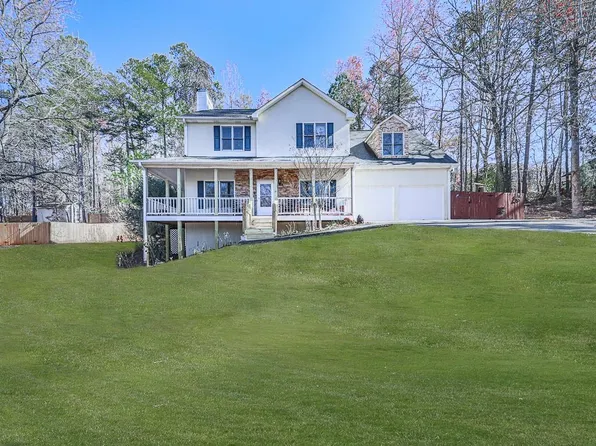 33 Centerport Dr, White, GA 30184
