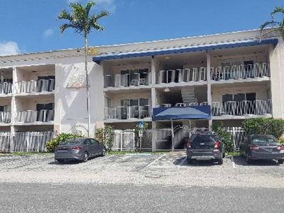 32 NE 22nd Ave APT 104, Pompano Beach, FL, 33062