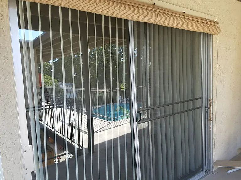 1078 Franklin Ave — Photo 11
