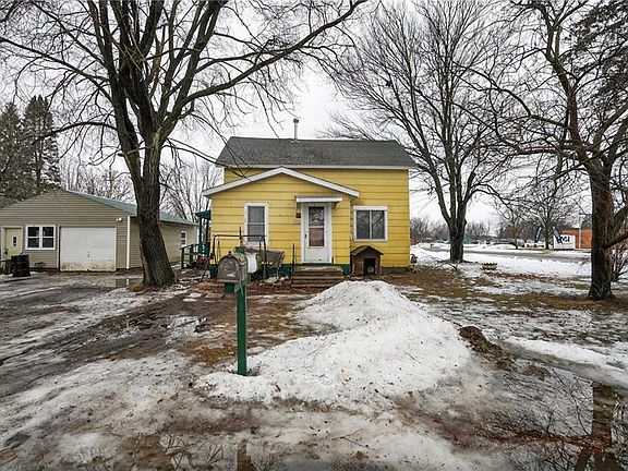 2nd image of 1002 Cora Avenue