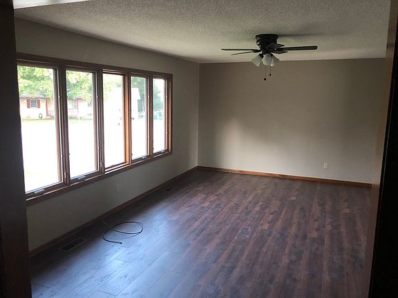 Huge, bright front room!