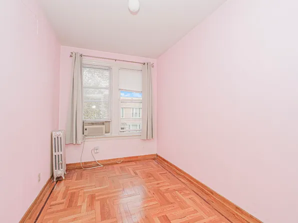 2418 East 23rd Street image 29 of 40