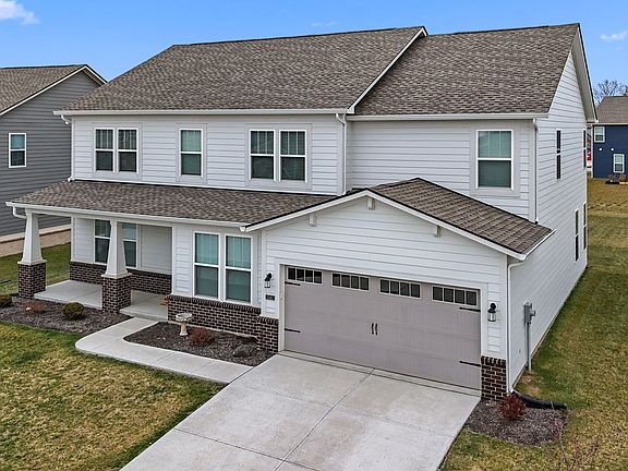 3rd image of 1046 Elmwood Ln