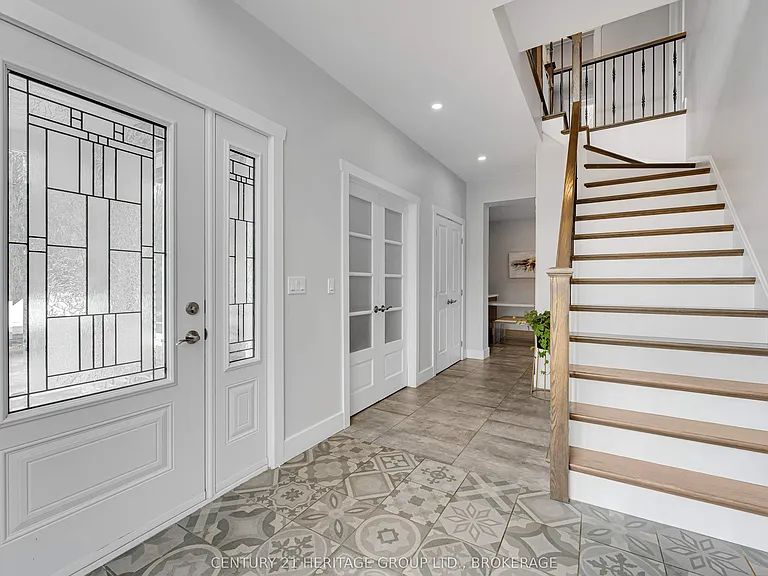 90 Aragon Rd — Photo 5