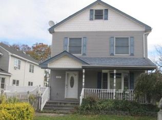 2137 Jackson Ave, Seaford, NY 11783