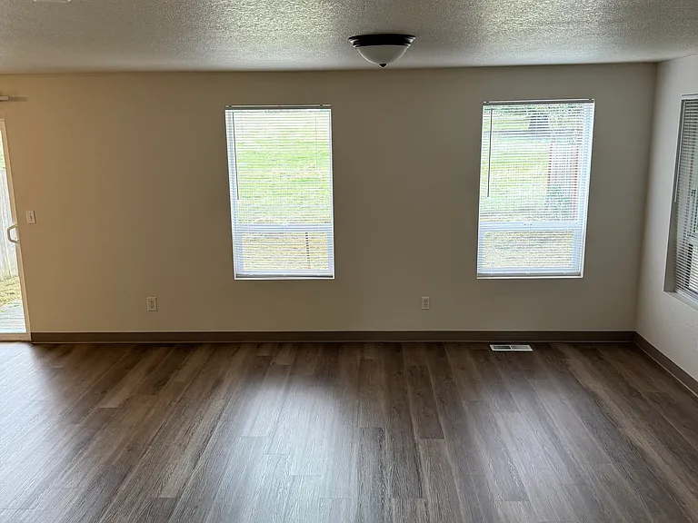 8146 Union Mills Rd SE #A — Photo 6