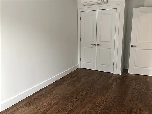 Rented by 18 REALTY | media 34