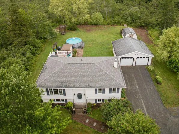 81 Bonavista Ave, Colchester, NS B0N 1C0