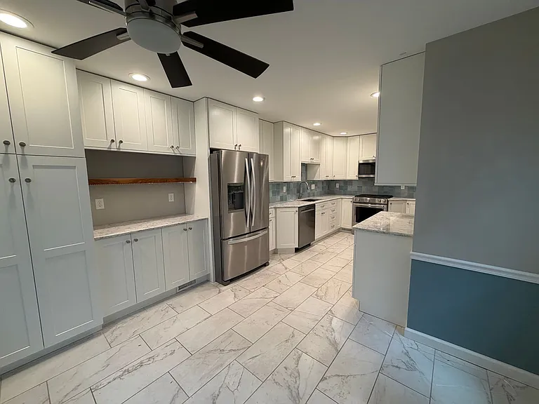 421 Cannonbury Dr — Photo 9