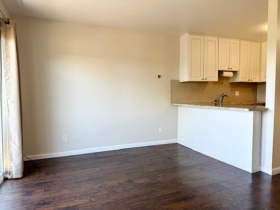 5th image of 300 Oxford Way APT 12