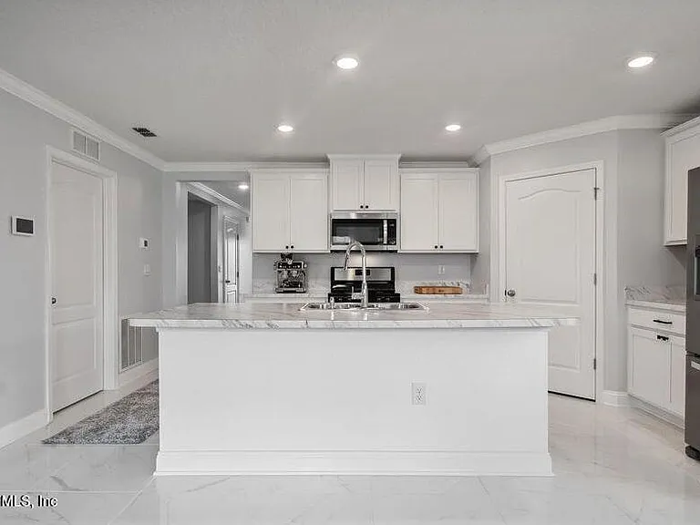 49 Jarama Cir — Photo 6