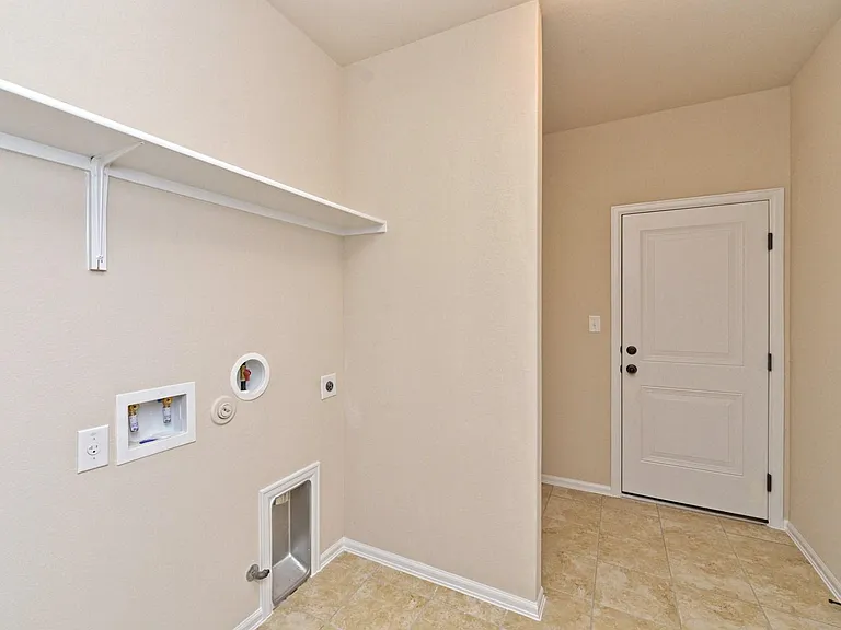 691 Bridgestone Way — Photo 20