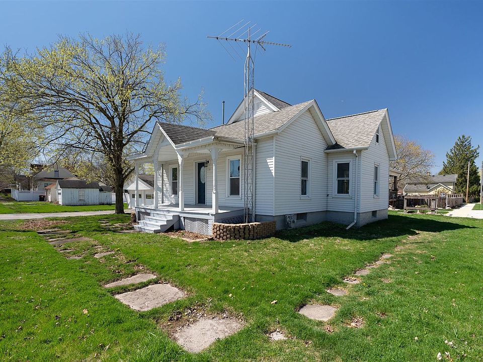 208 N East St, Danvers, IL 61732 Zillow