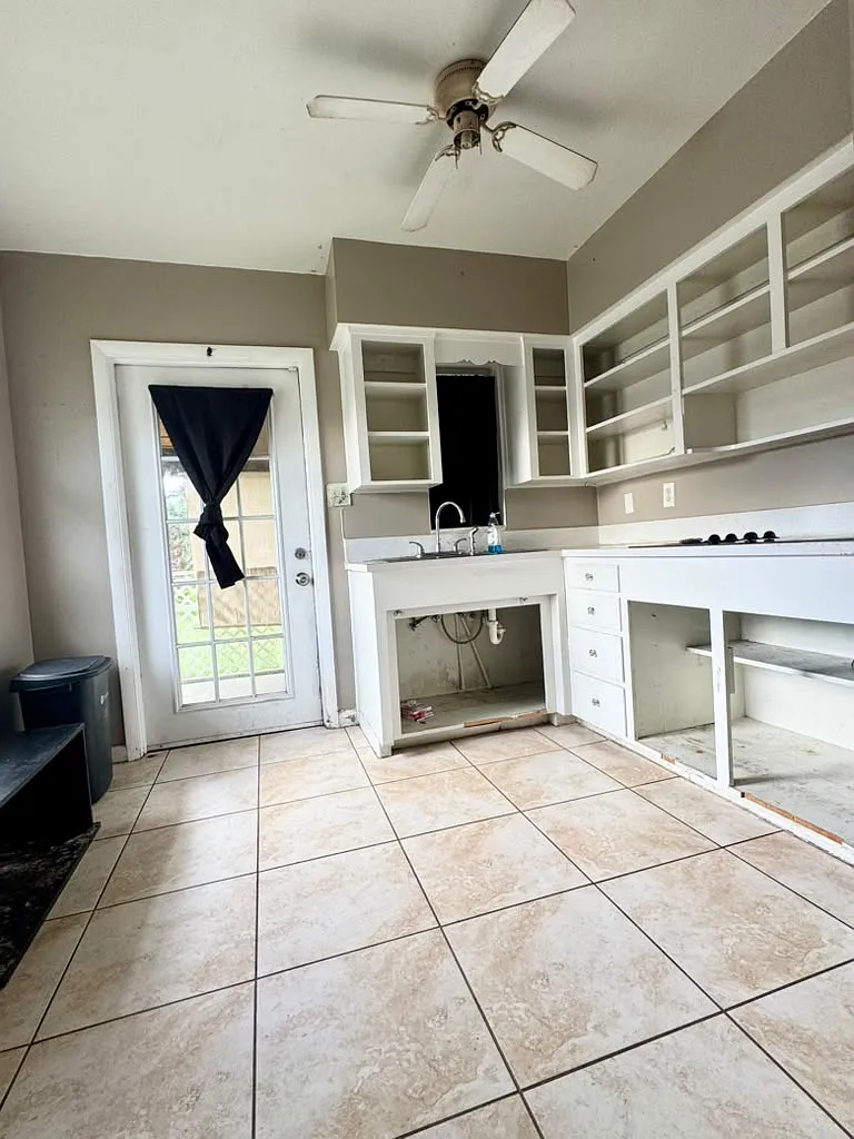 2 bed, 1032 sqft, $1,500 — Photo 2