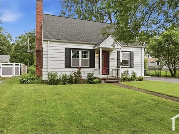 222 Gatewood Ave, Rochester, NY 14624