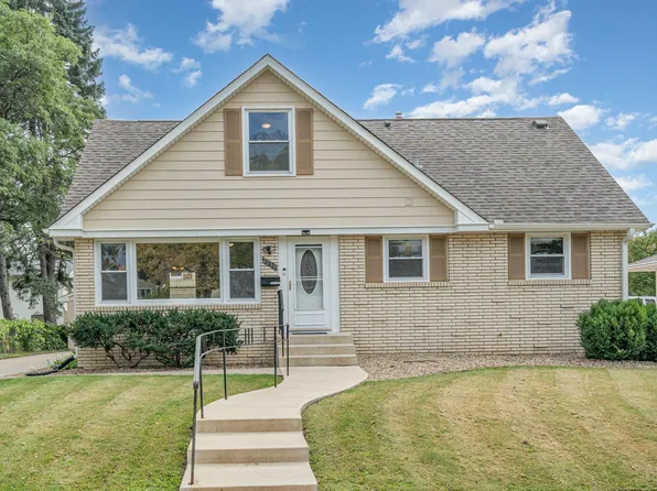 2250 Edgebrook Ave, Saint Paul, MN 55119