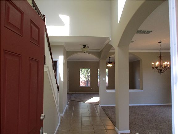 4th image of 1207 Calistoga Dr