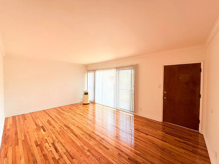 1323 N. Bronson Avenue — Photo 2