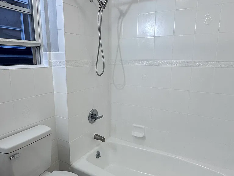 133 W 30th St #3 — Photo 9