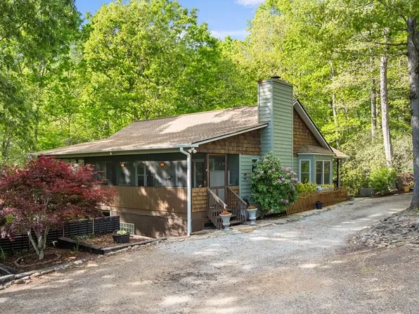 793 Laurel Dr, Franklin, NC 28734