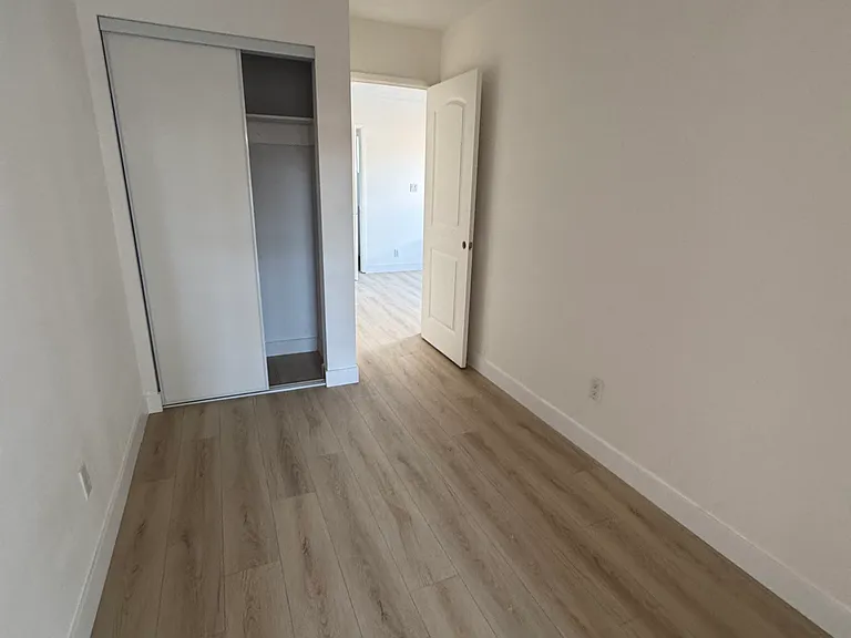 528 N Placentia Ave — Photo 35