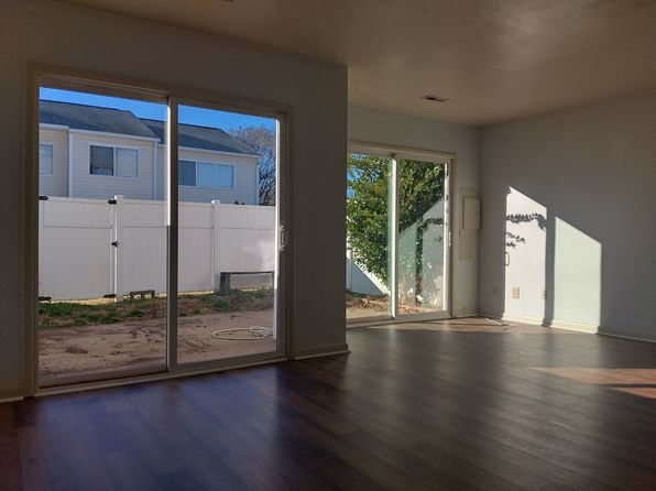 3828 Staffordshire Ln