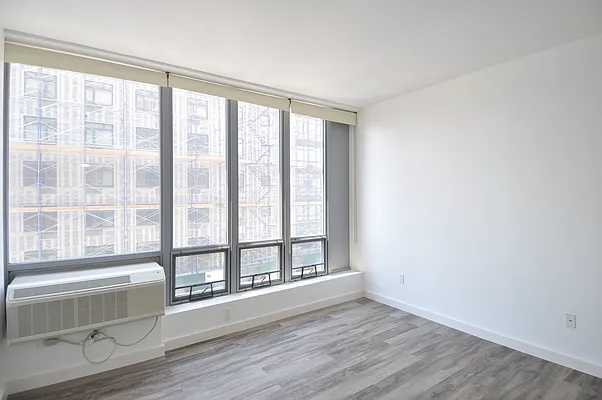 Rented by Modern Spaces | media 5