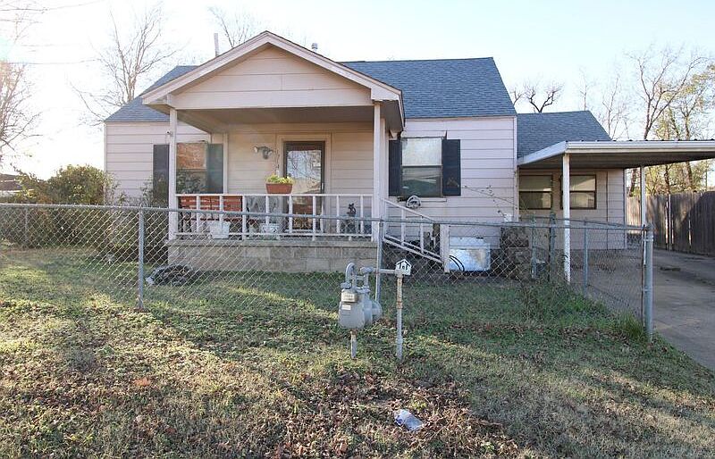 1st image of 1214 N Columbia Pl
