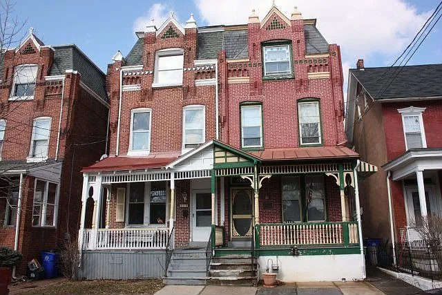 417 South St photo 1