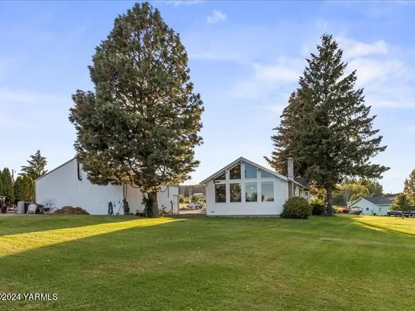 191 Sunset Vista Ln, Selah, WA 98942