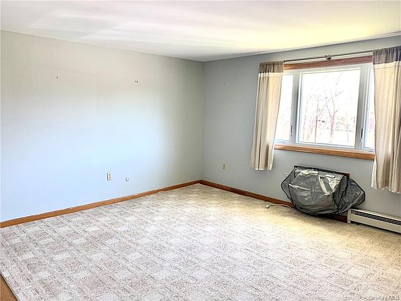 3rd image of 1604 Parr Lake Dr