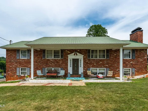 217 Upland Dr, Kingsport, TN 37663