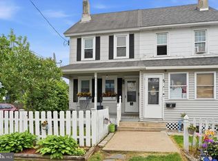 7 E Maple Ave, Morrisville, PA 19067