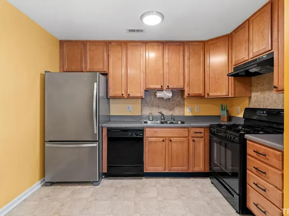 2601 Ivory Run Way #101, Raleigh, NC 27603