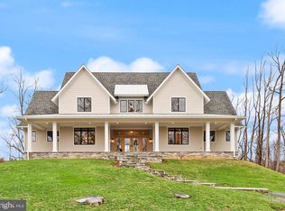 17819 Yatton Rd, Round Hill, VA 20141