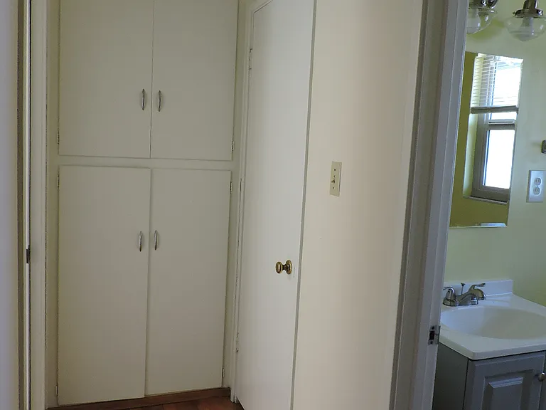 4501 Del Rio Rd #4 — Photo 11