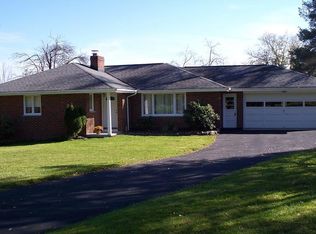 14891 Munn Rd, Newbury, OH 44065