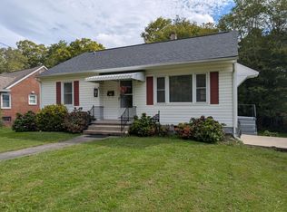 204 Montreat Rd, Black Mountain, NC 28711