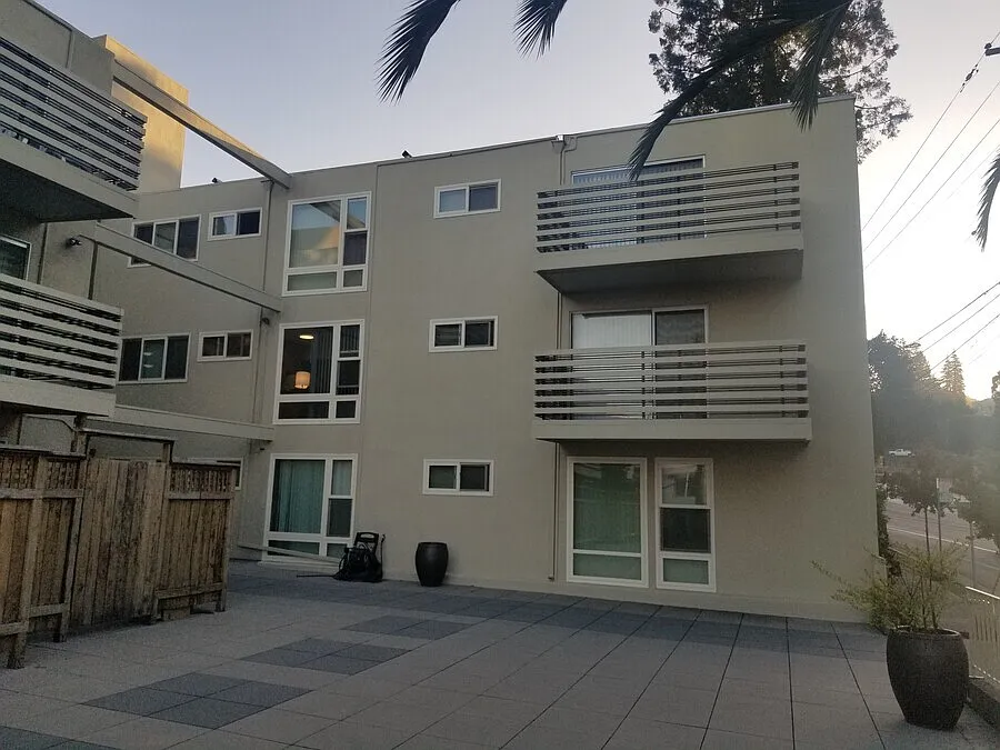 2255 Hearst