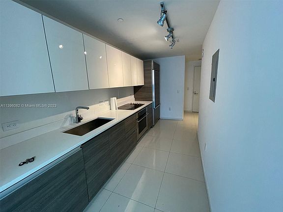 5th image of 1100 S Miami Ave #1806
