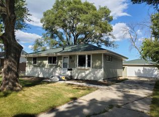 5032 N 104th St, Milwaukee, WI 53225